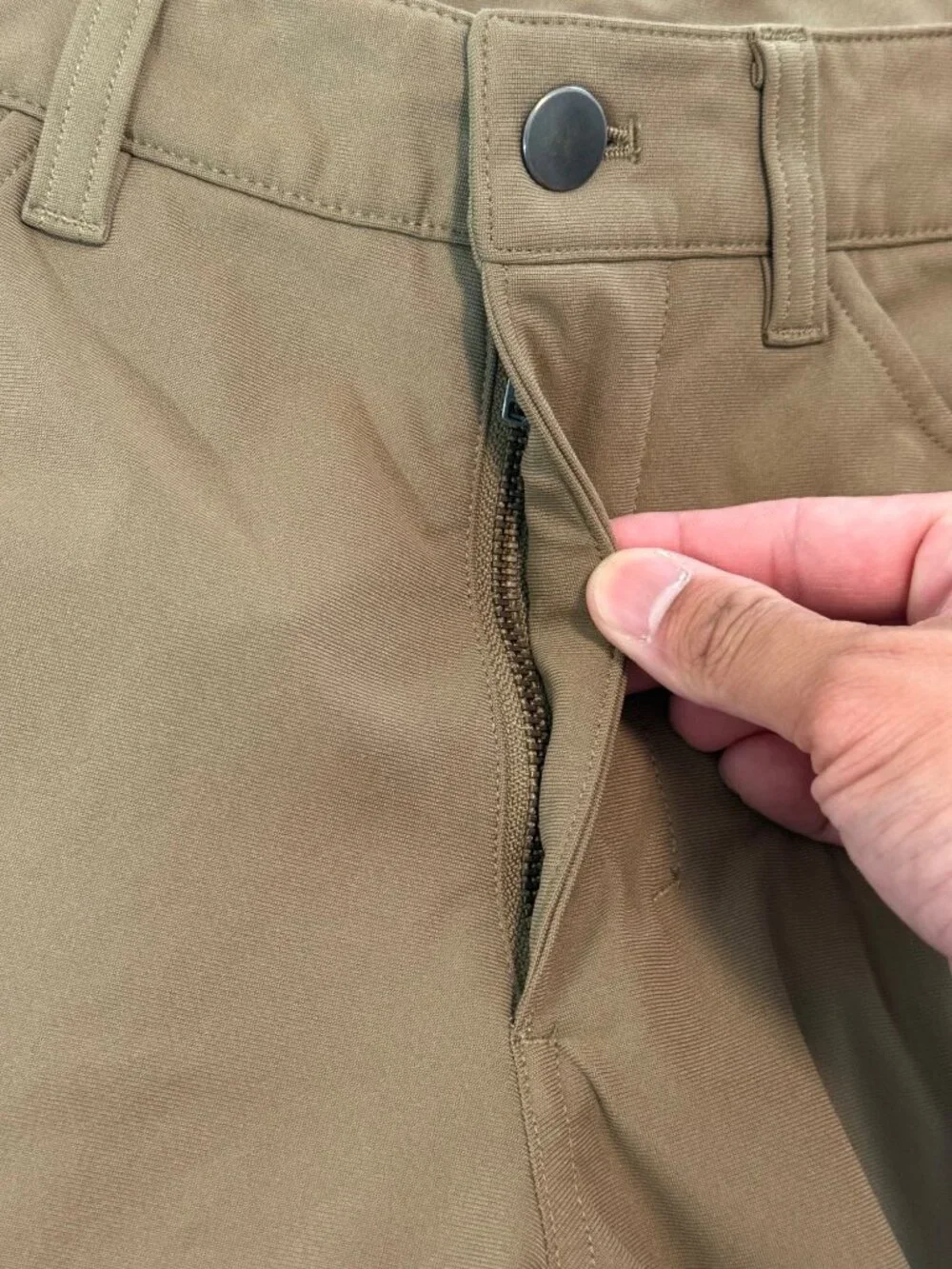 Lululemon Pants Mens 31x32 Tan Khaki ABC Classic Fit Warpstreme LM5426S